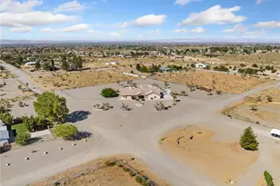 11025 El Esteban, Phelan, CA 92371 - Photo 44