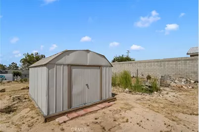 16670 Sholic Street, Victorville, CA 92395 - Photo 10