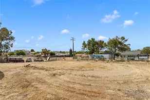 16670 Sholic St, Victorville, CA 92395 - Photo 12