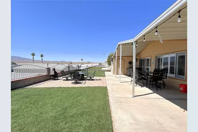 176 Thunderhead, Needles, CA 92363 - Photo 8
