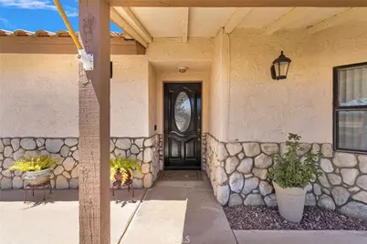 9872 Aster, Oak Hills, CA 92344 - Photo 6