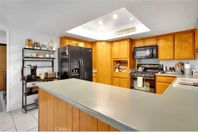 9872 Aster, Oak Hills, CA 92344 - Photo 14