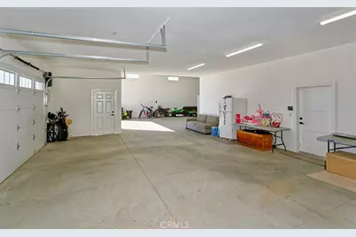 23280 Ramona Avenue, Apple Valley, CA 92307 - Photo 40