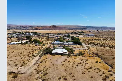 36769 Richards, Barstow, CA 92311 - Photo 8