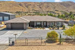22567 Ocotillo Way, Apple Valley, CA 92308 - Photo 32