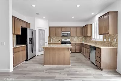 12615 Versaille Street, Victorville, CA 92394 - Photo 8