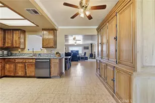16854 Kayuga, Victorville, CA 92395 - Photo 8