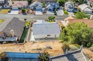 18225 Kalin Ranch, Victorville, CA 92395 - Photo 6