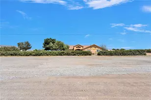 7625 Outpost, Oak Hills, CA 92344 - Photo 56
