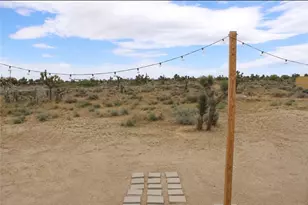 11561 Buena Vista, Pinon Hills, CA 92372 - Photo 14