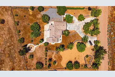 8026 Primrose Avenue, Oak Hills, CA 92344 - Photo 8