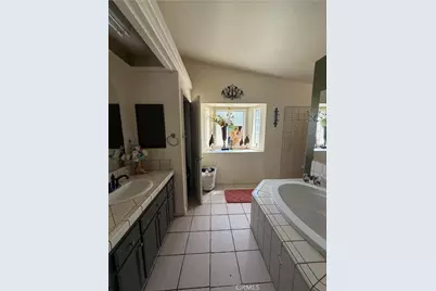 8026 Primrose Avenue, Oak Hills, CA 92344 - Photo 26