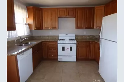 10819 Nambe Road, Apple Valley, CA 92308 - Photo 4