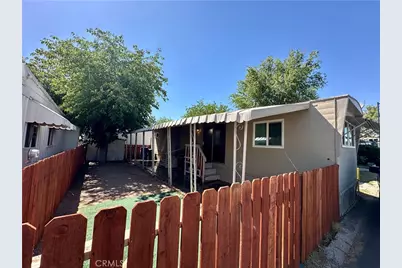 21923 Ottawa Road #12, Apple Valley, CA 92308 - Photo 2