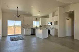 12734 Tate Ct, Apple Valley, CA 92307 - Photo 6