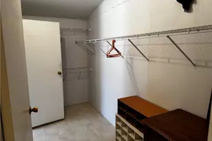 13999 Silver Lake, Victorville, CA 92395 - Photo 12