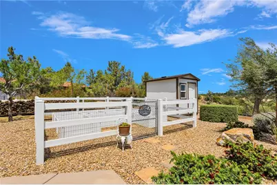 8311 Macron, Oak Hills, CA 92344 - Photo 64