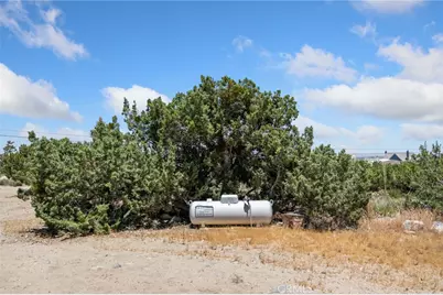 565 Juniper, Pinon Hills, CA 92372 - Photo 20