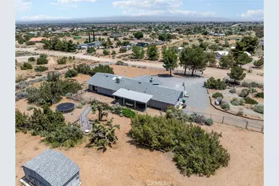 9240 Avalon, Phelan, CA 92371 - Photo 46