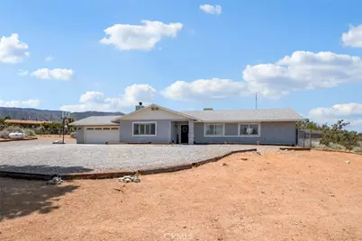 9240 Avalon, Phelan, CA 92371 - Photo 2
