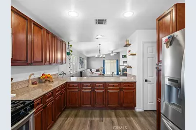 13966 Driftwood, Victorville, CA 92395 - Photo 12