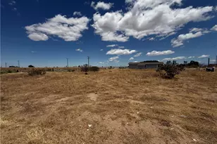 11744 Wagon Wheel, Victorville, CA 92392 - Photo 16