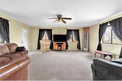 11441 Hemlock, Hesperia, CA 92345 - Photo 6
