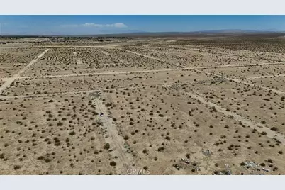 739 106th Street, California City, CA 93505 - Photo 6