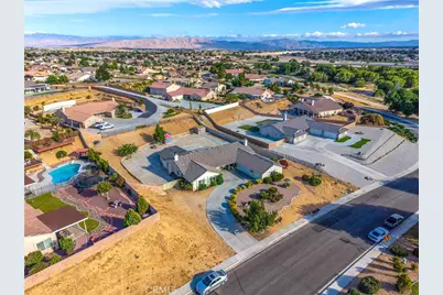 13997 Riverside, Apple Valley, CA 92307 - Photo 62