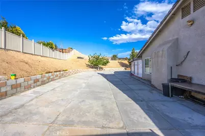 13997 Riverside, Apple Valley, CA 92307 - Photo 34