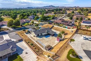 13997 Riverside, Apple Valley, CA 92307 - Photo 56