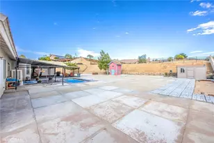 13997 Riverside, Apple Valley, CA 92307 - Photo 52