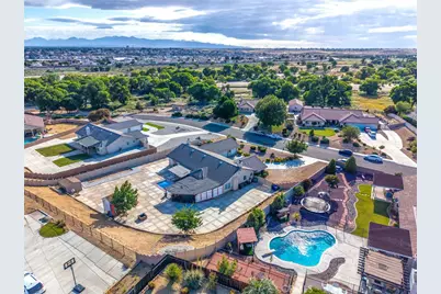 13997 Riverside, Apple Valley, CA 92307 - Photo 58