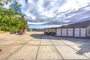 13997 Riverside, Apple Valley, CA 92307 - Photo 46