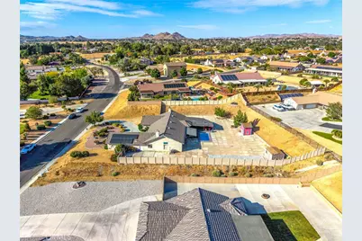 13997 Riverside, Apple Valley, CA 92307 - Photo 42