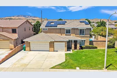 39233 Raphael Lane, Palmdale, CA 93551 - Photo 2
