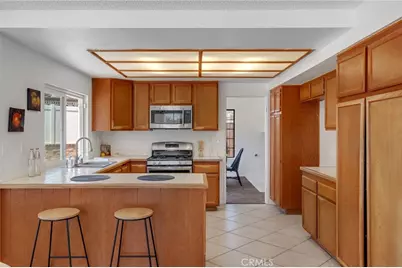12532 Ironstone, Victorville, CA 92392 - Photo 20