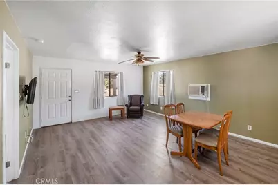 11631 Whitehaven, Oak Hills, CA 92344 - Photo 44