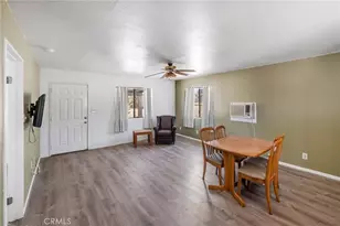 11631 Whitehaven, Oak Hills, CA 92344 - Photo 44