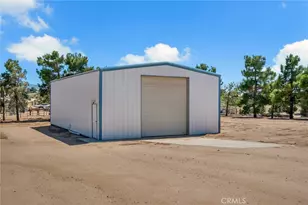 11631 Whitehaven, Oak Hills, CA 92344 - Photo 52