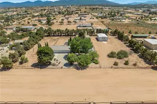11631 Whitehaven, Oak Hills, CA 92344 - Photo 6