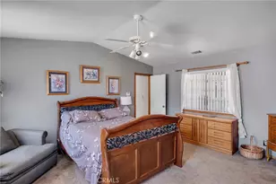 11631 Whitehaven, Oak Hills, CA 92344 - Photo 34
