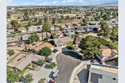 15850 Elcona, Victorville, CA 92395 - Photo 14