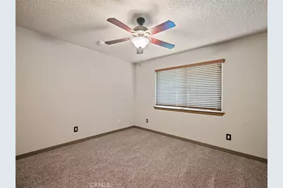15850 Elcona, Victorville, CA 92395 - Photo 18