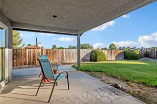 15850 Elcona, Victorville, CA 92395 - Photo 34