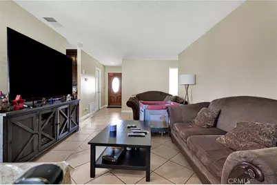 9055 Elm Avenue, Fontana, CA 92335 - Photo 8