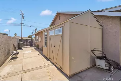 9055 Elm Avenue, Fontana, CA 92335 - Photo 34
