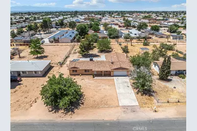 13372 Tutelo, Apple Valley, CA 92308 - Photo 2