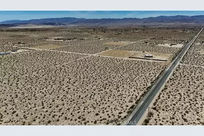 1820 Milky Way, Joshua Tree, CA 92252 - Photo 6