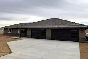 13119 Candlewood, Apple Valley, CA 92308 - Photo 2